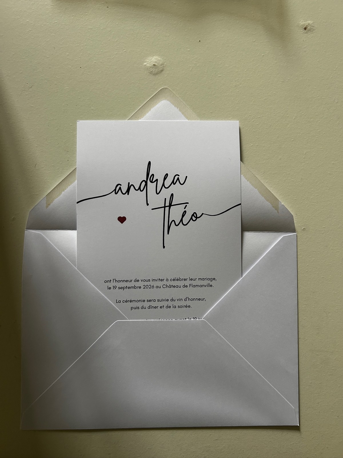Papeterie — invitation imprimée et enveloppe
